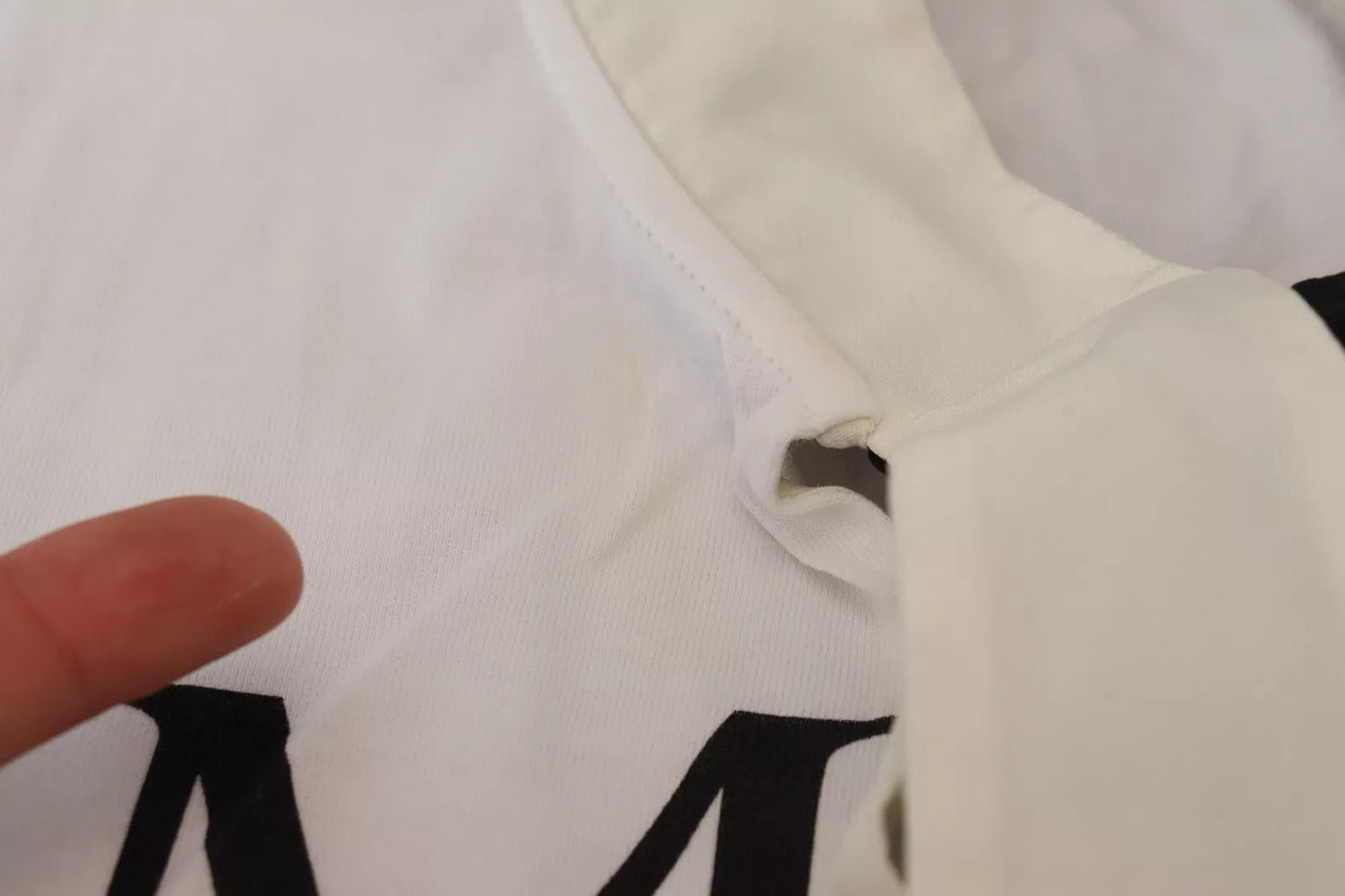 Dolce &amp; Gabbana – Weißes T-Shirt mit LOVE-Print aus Baumwolle