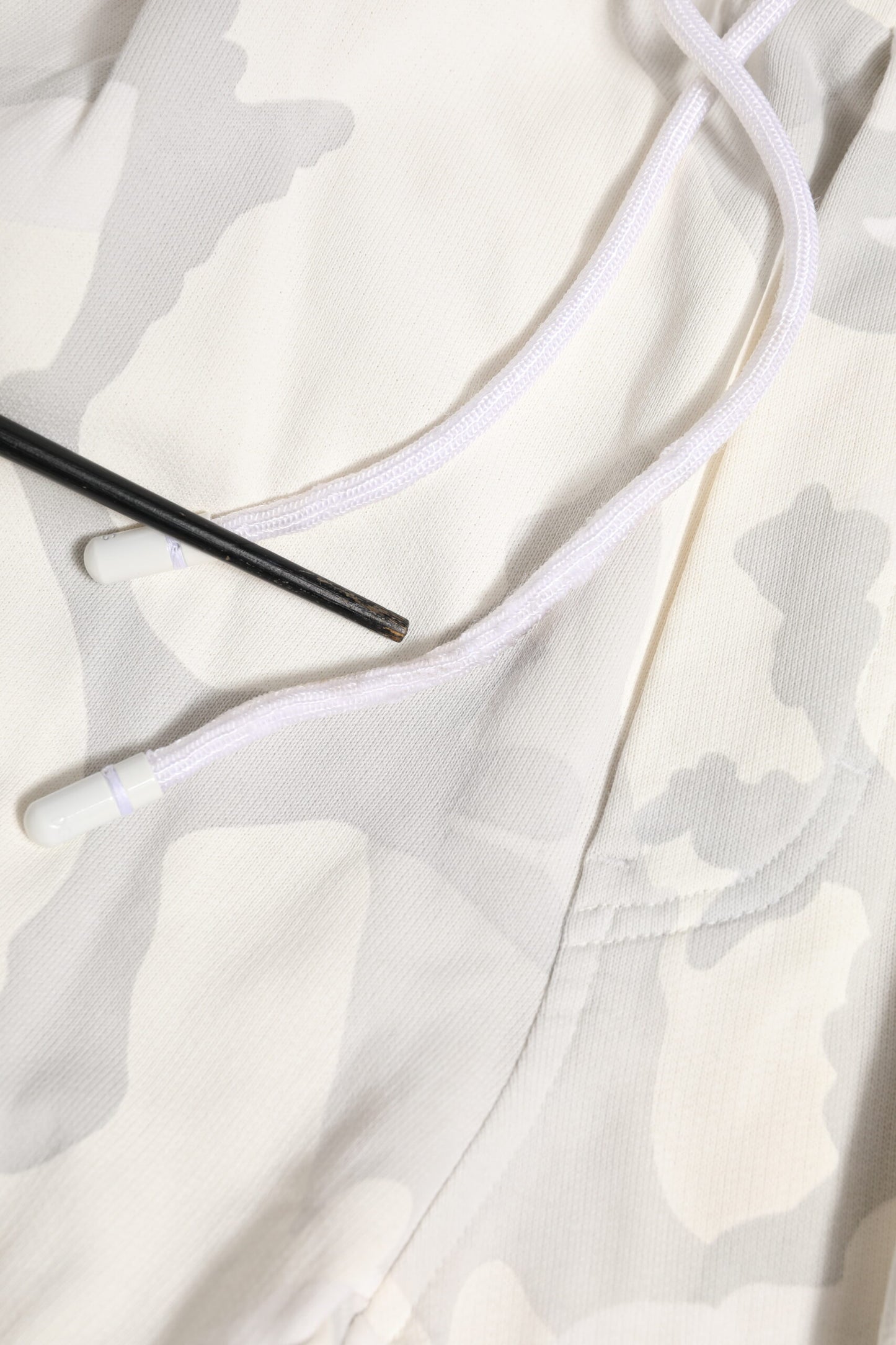 Dolce &amp; Gabbana – Weiße Cargo-Jogginghose mit Camouflage-Muster