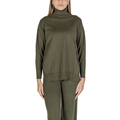 Cleré Grüner Viskose-Rollkragenpullover