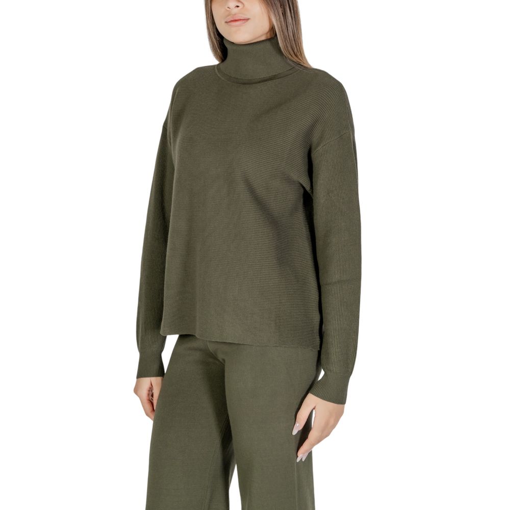 Cleré Grüner Viskose-Rollkragenpullover