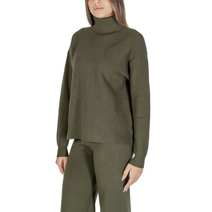 Cleré Grüner Viskose-Rollkragenpullover