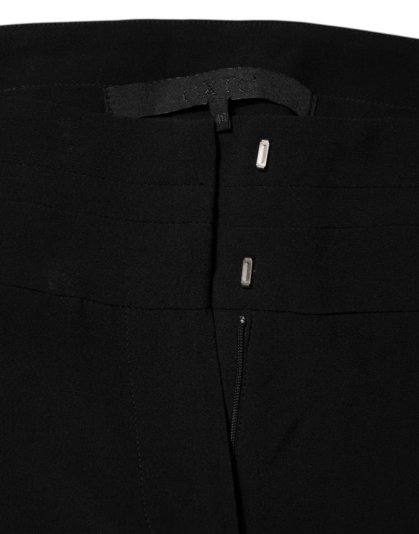 Exte – Schwarze Hose aus Viskose-Acetat-Mischgewebe mit geradem Bein und hoher Taille