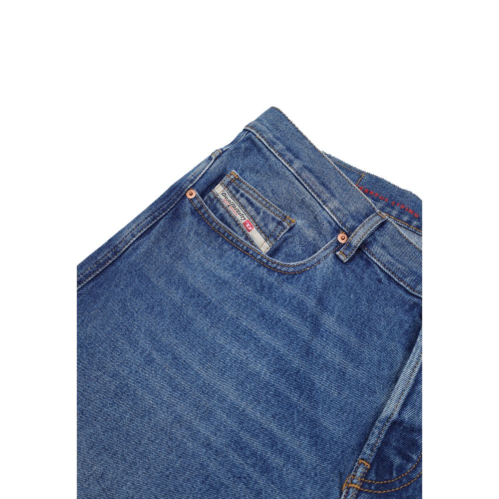 Diesel – Blaue Jeans aus Baumwolle mit entspannter Passform