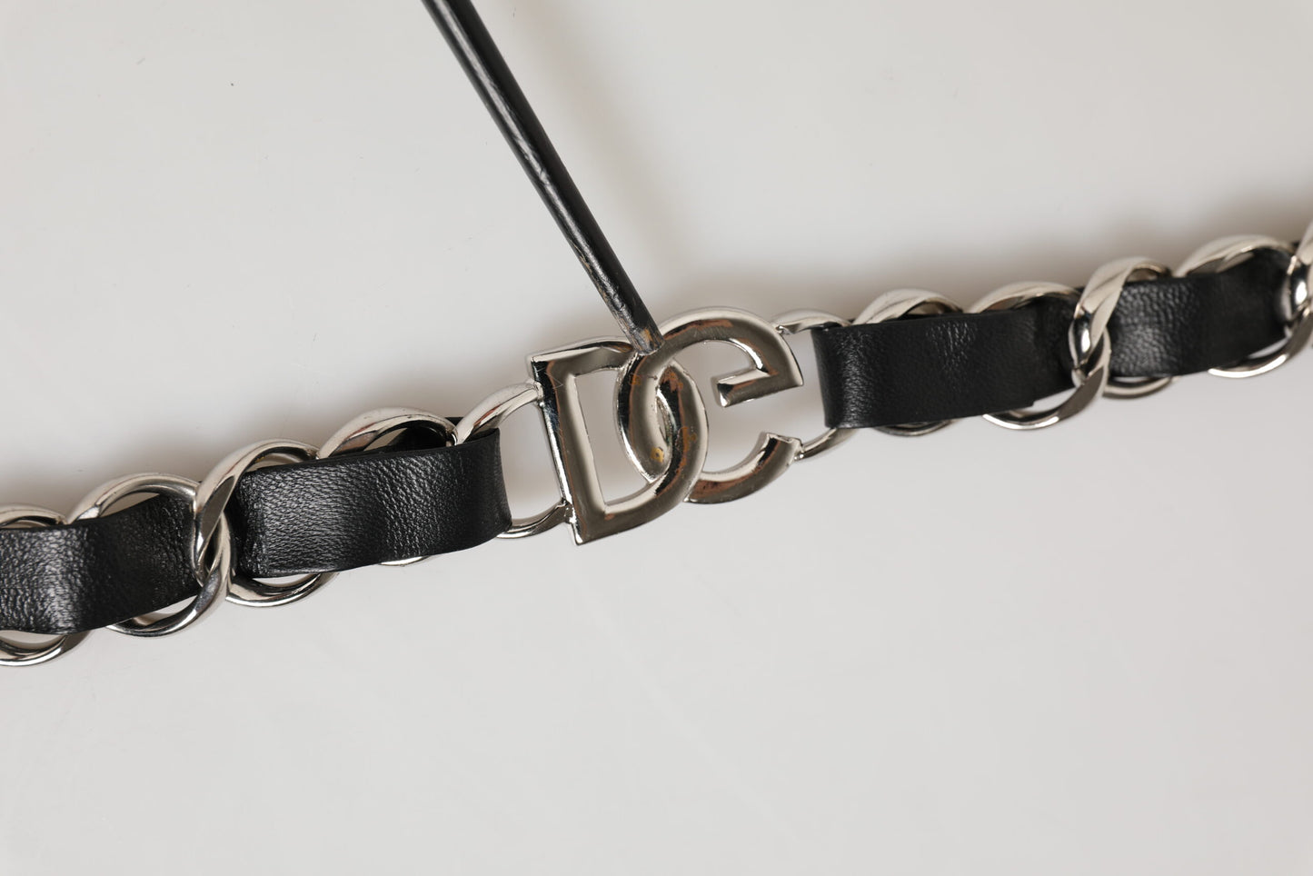 Dolce &amp; Gabbana Schwarzes Leder Silber Kette Tasche Zubehör Schultergurt