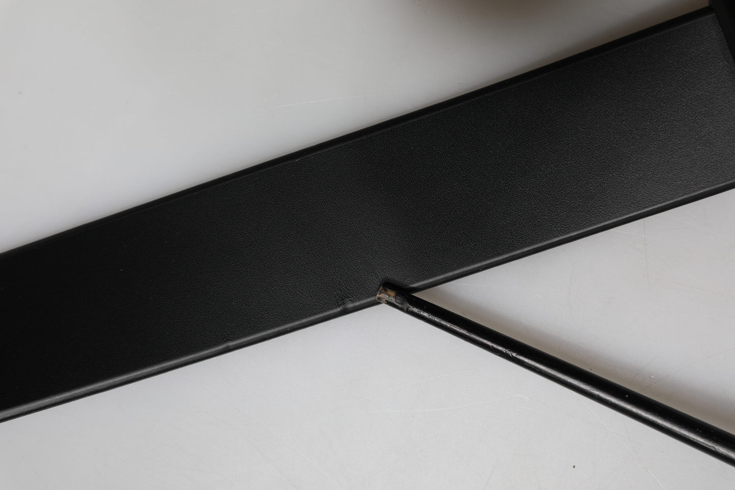 Dolce &amp; Gabbana Herrengürtel aus schwarzem Leder mit klassischer Metallschnalle