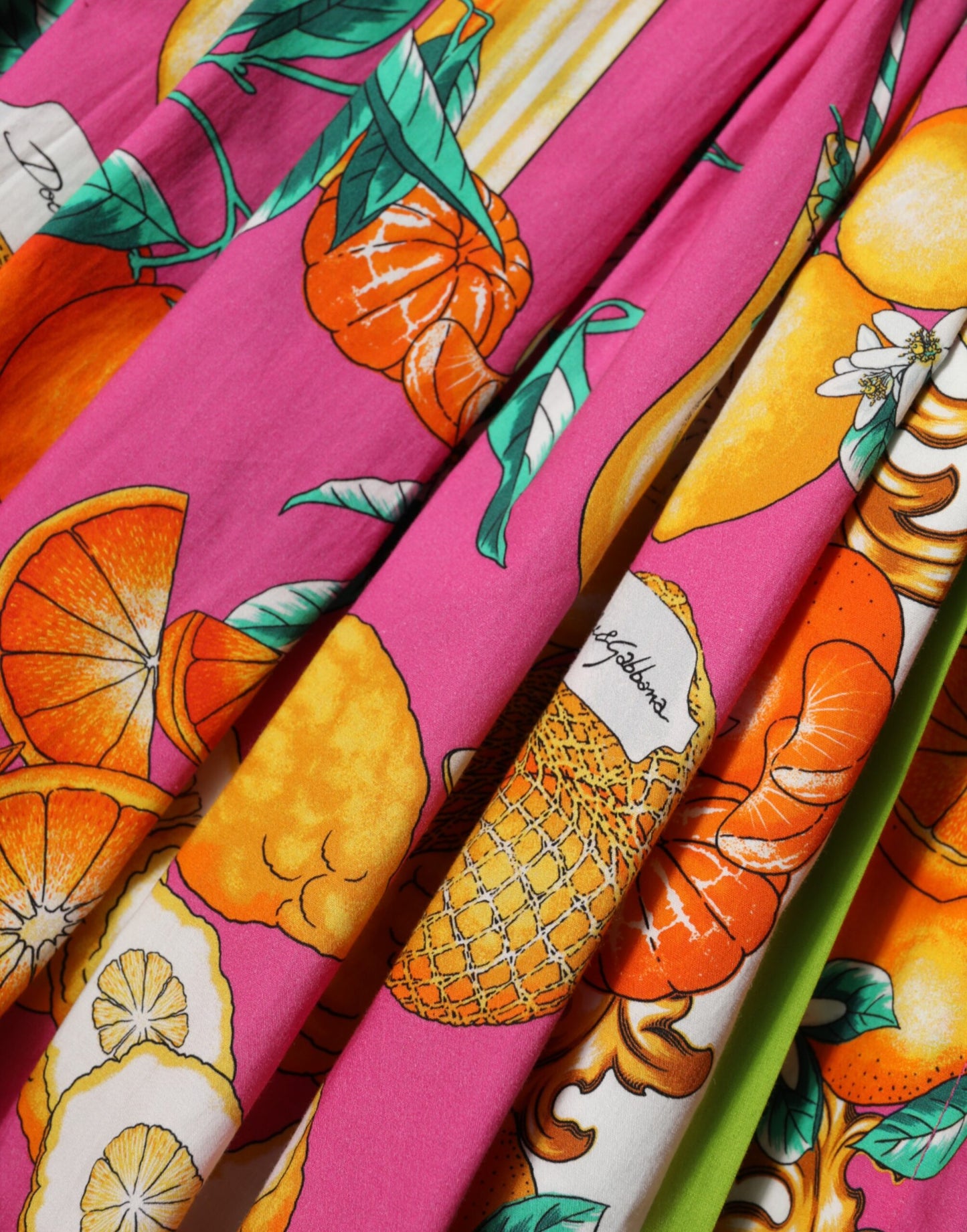 Dolce &amp; Gabbana – Rosafarbenes, ärmelloses Minikleid in A-Linie mit Fruchtdruck