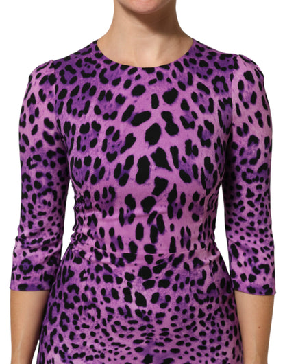 Dolce &amp; Gabbana – Violettes, figurbetontes Minikleid mit Leopardenmuster