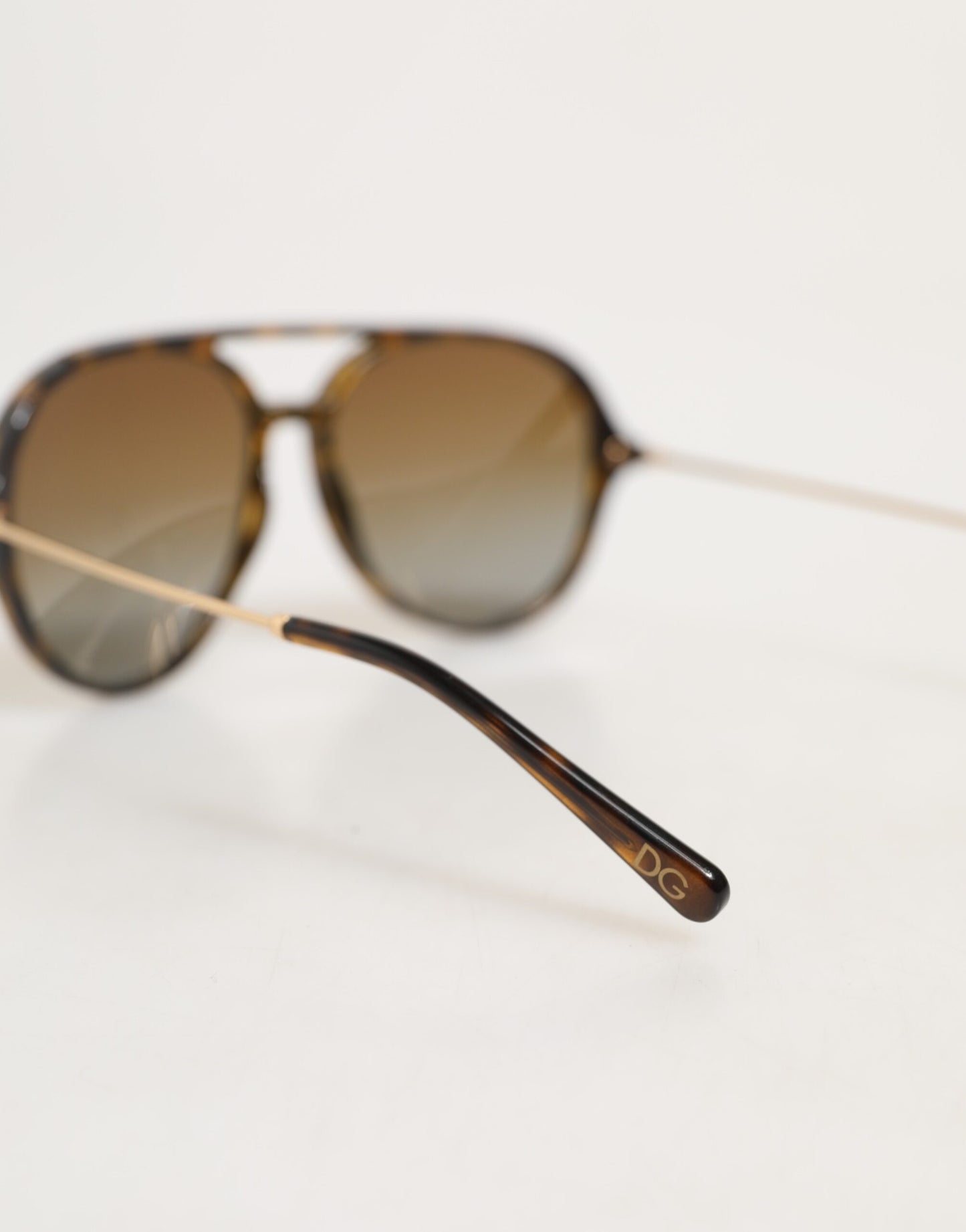 Dolce &amp; Gabbana DG6159 Sonnenbrille mit polarisiertem Rahmen und Verlaufsgläsern in Havanna