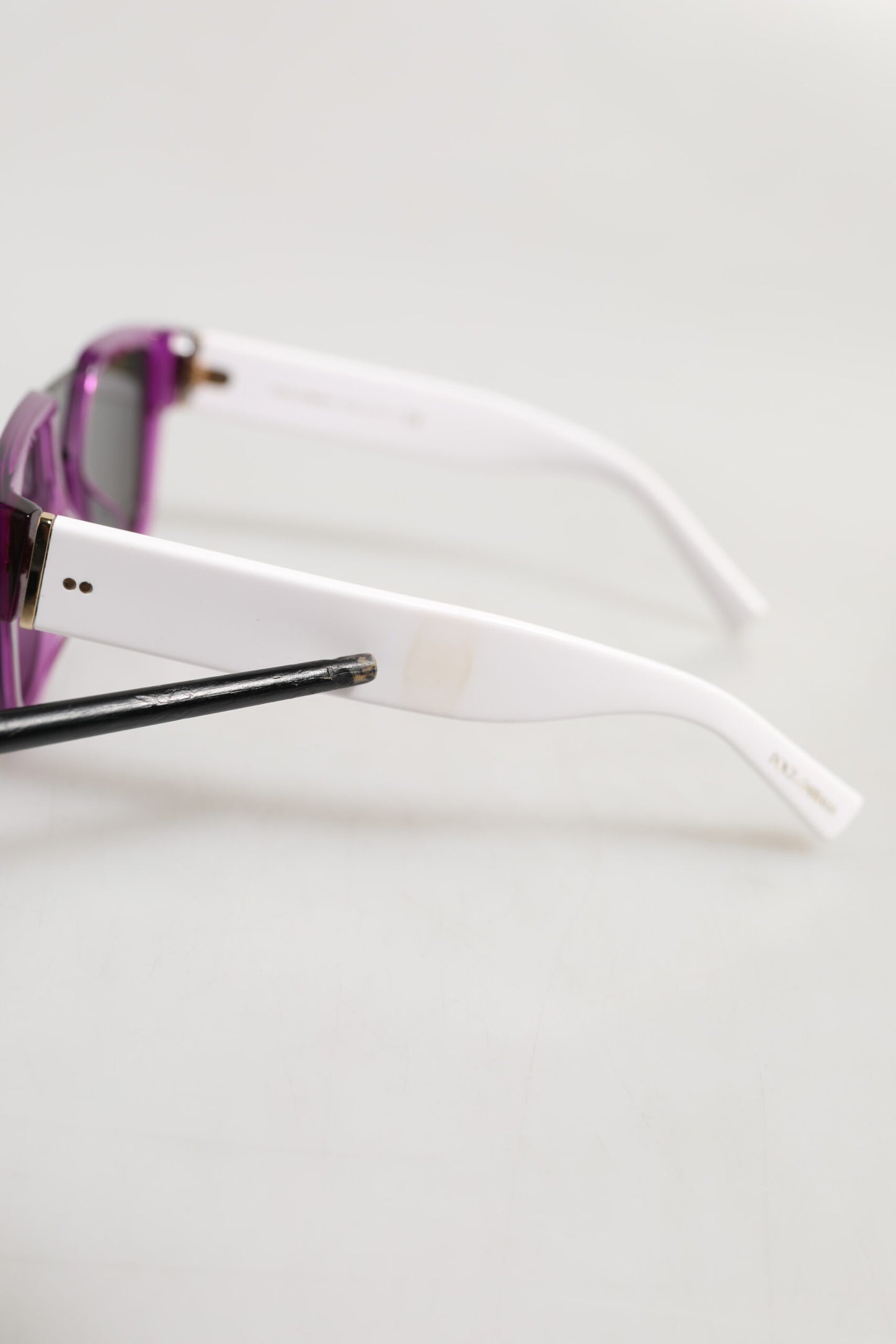 Dolce &amp; Gabbana DG4356F Sonnenbrille im Pilotenstil aus weißem Acetat