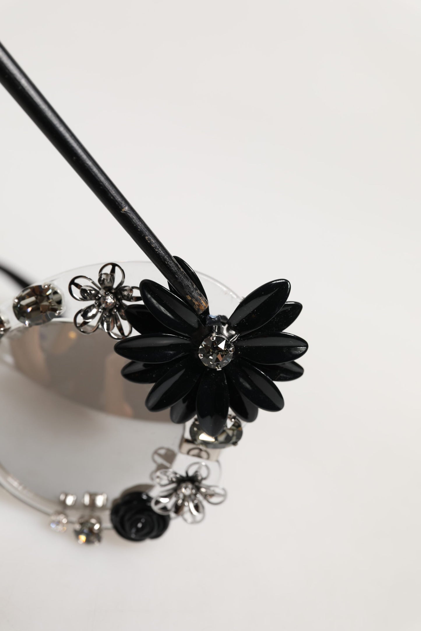 Dolce &amp; Gabbana Transparente Sonnenbrille DG4292 mit runden Kristallblumen