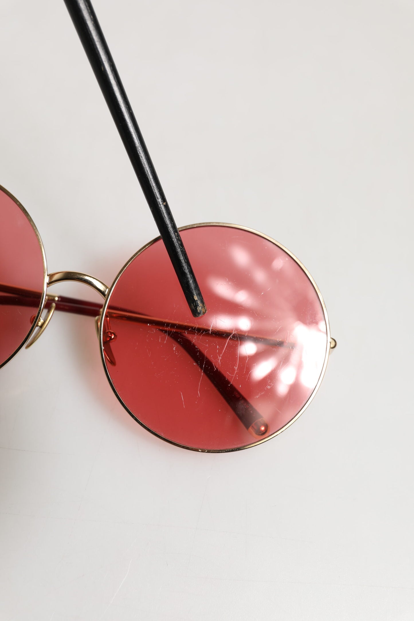 Dolce &amp; Gabbana – Runde Sonnenbrille aus Metall in Roségold