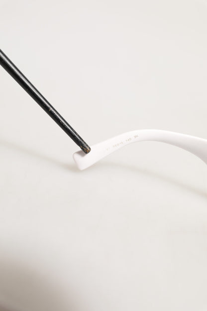 Dolce &amp; Gabbana – Re-Edition Shades Eyewear – Sonnenbrille mit weißem Rahmen