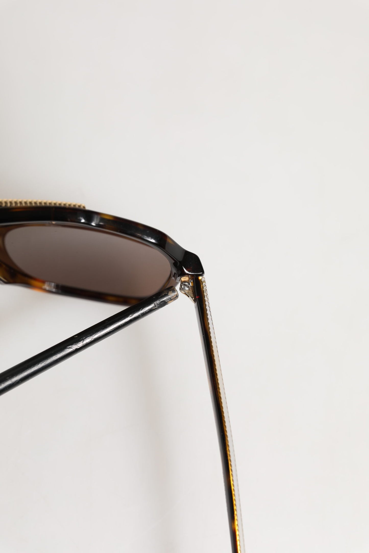 Dolce &amp; Gabbana – Pilotensonnenbrille in Dunkelbraun mit Schildpatt-Rahmen