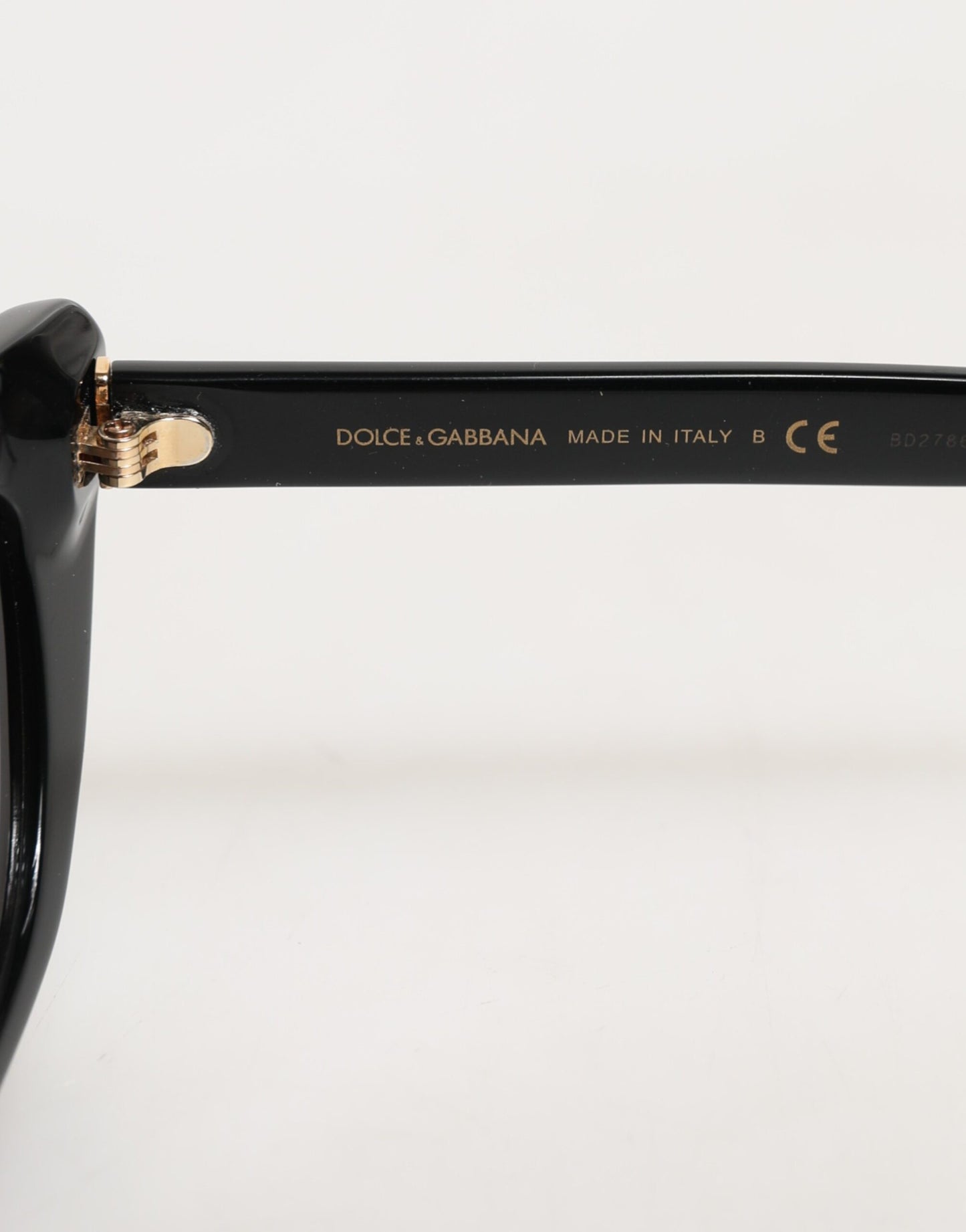 Dolce &amp; Gabbana – Schwarze DNA-Sonnenbrille mit Cat-Eye-Rahmen in Neuauflage