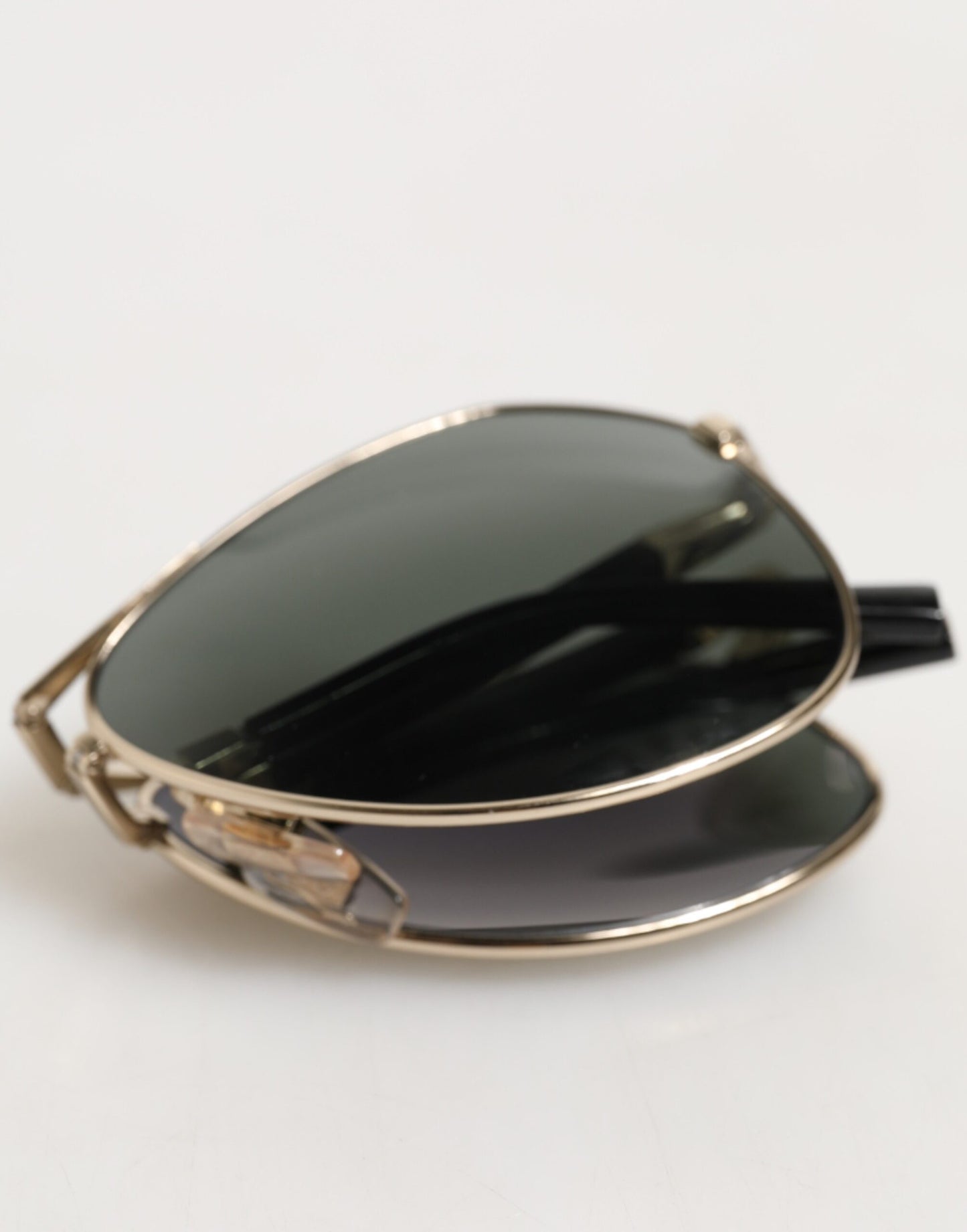 Dolce &amp; Gabbana DG2106K – Sonnenbrille mit polarisiertem Metallrahmen und schwarzer Vergoldung