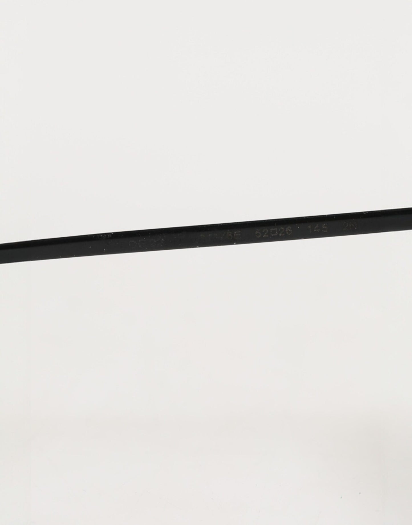 Dolce &amp; Gabbana DG2225 Sonnenbrille mit Spitzenrahmen in Schwarz und Gold mit braunem Farbverlauf