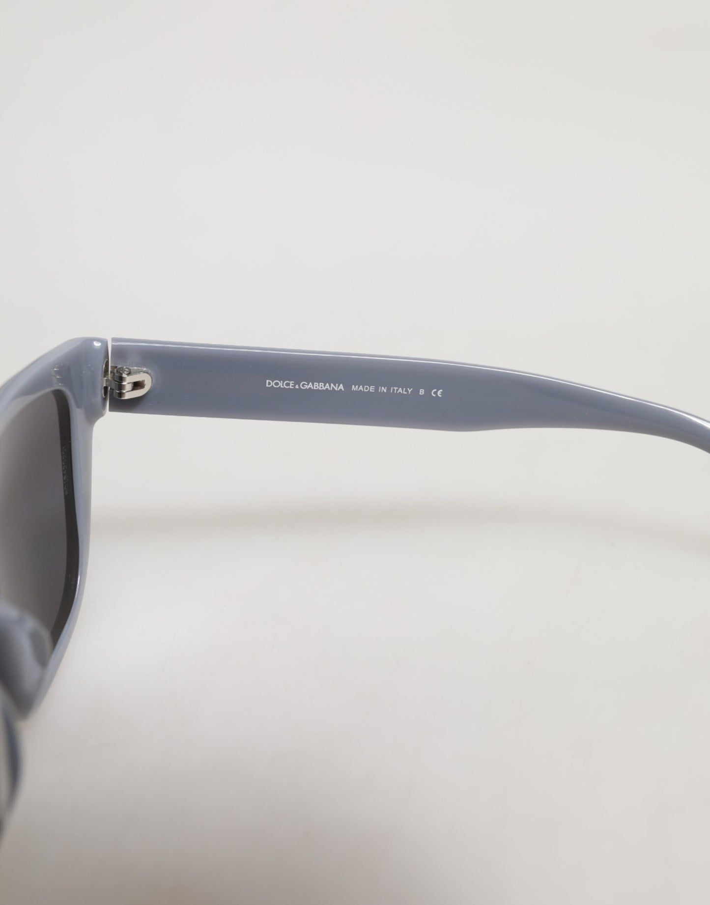 Dolce &amp; Gabbana DG4284F Sonnenbrille aus grauem Schildpatt und blauem Acetat