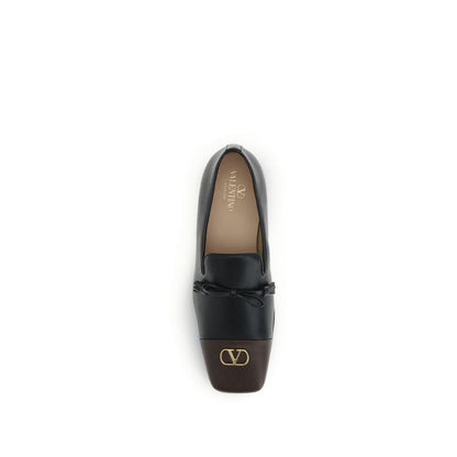 Valentino Garavani – Slip-On-Loafer aus schwarzem Leder