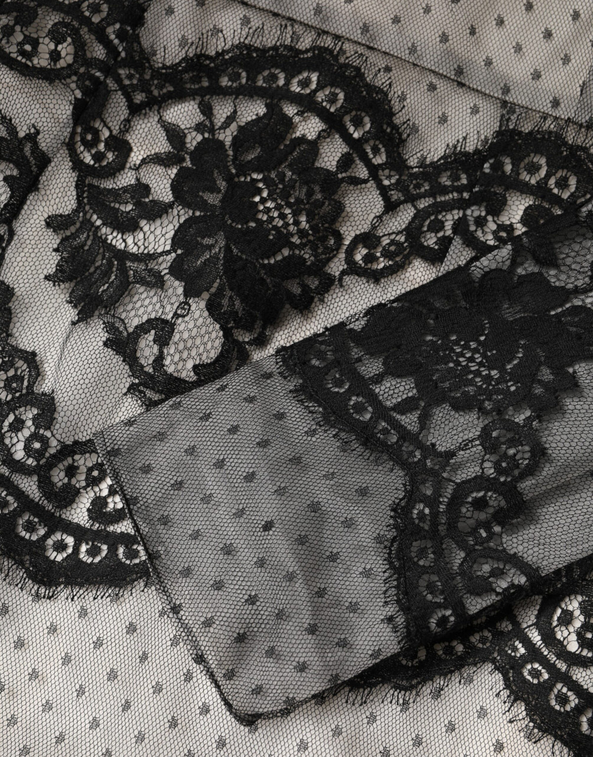 Dolce & Gabbana Maxikleid aus schwarzer und weißer Seidenmischung mit Spitze