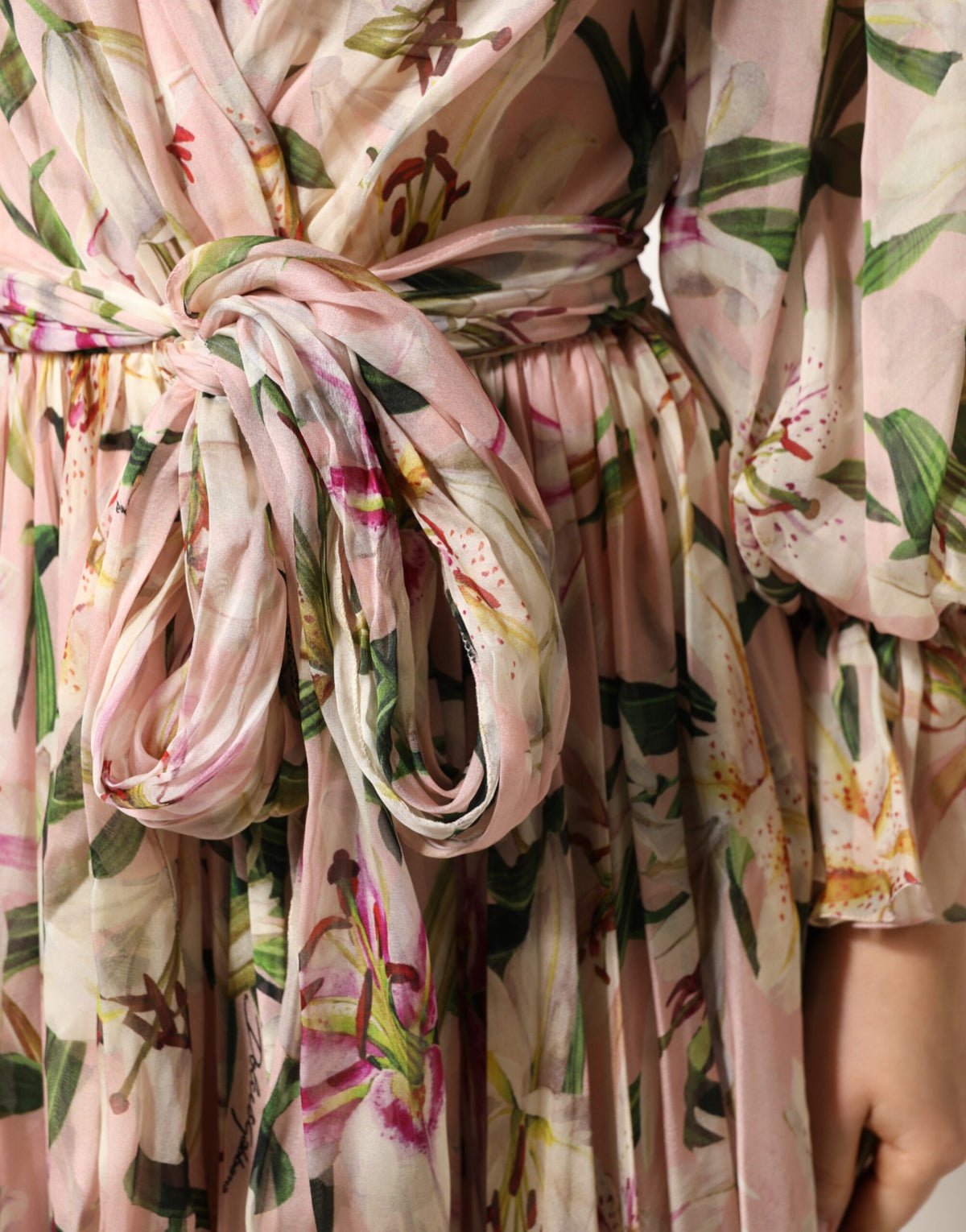 Dolce & Gabbana Maxikleid mit A-Linie, Falten und rosa Lilien-Print